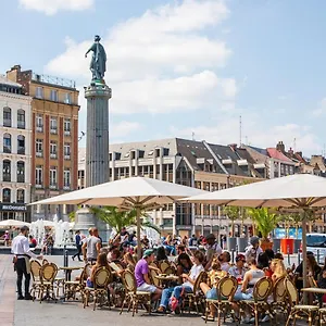  Apartment Centre - Nice, Cozy And Functional France